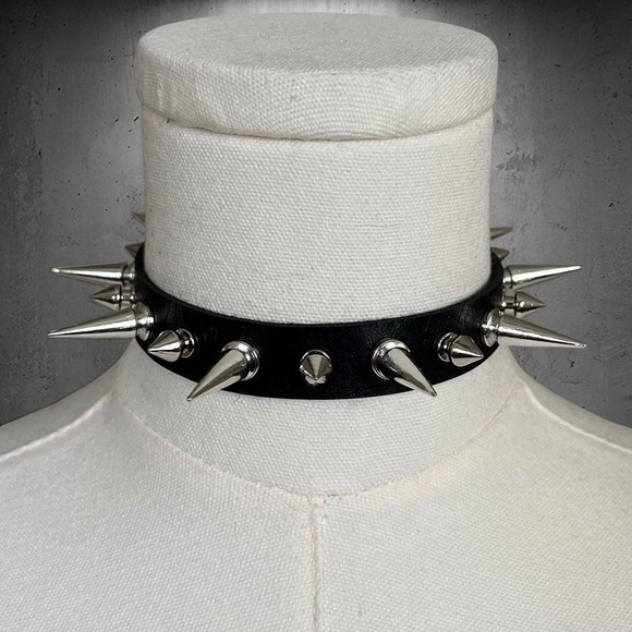 Jewelry - Black PU Spiked Choker Necklace